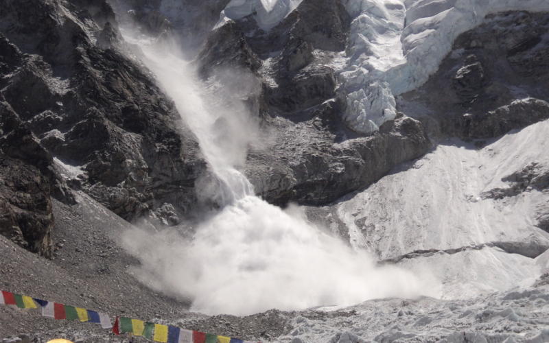 Avalanche dans l'Everest : 12 guides tués