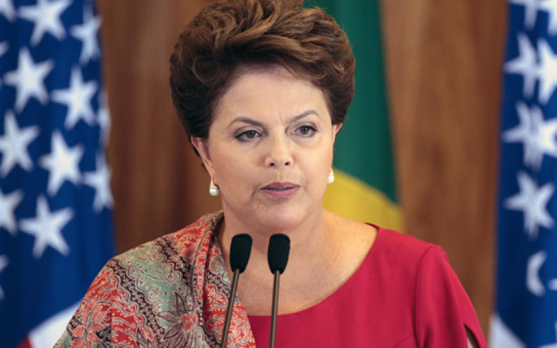 Brésil : Dilma Rousseff rempile pour 4 ans