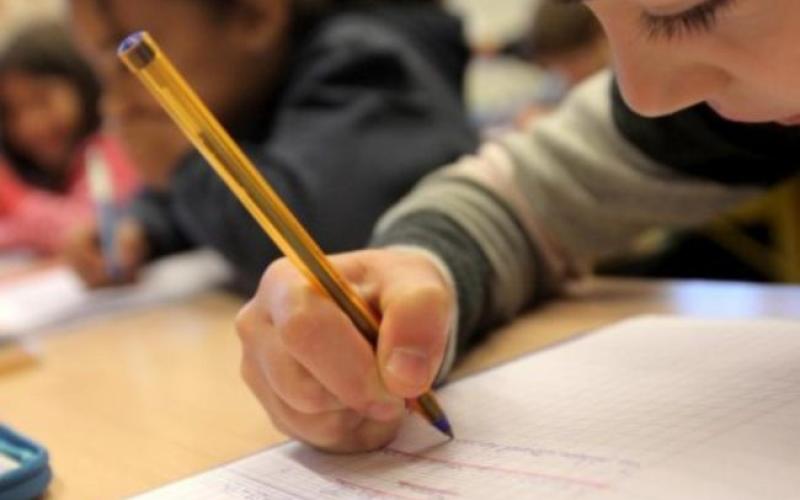 Grèves en séries contre la réforme des rythmes scolaires