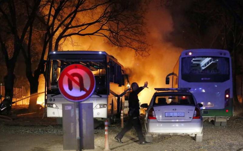 Turquie : attentat à la voiture piégée à Ankara