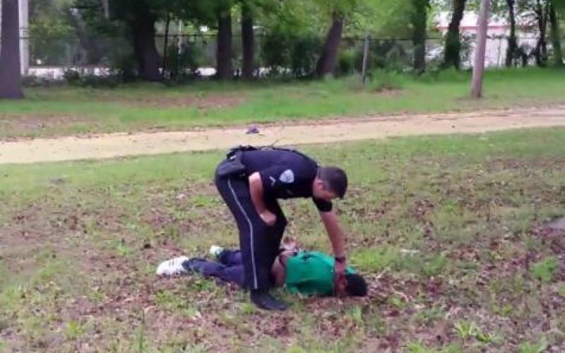 USA : un policier risque la peine de mort après avoir tué un homme noir