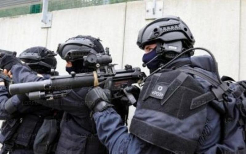 Attaque au couteau à Paris : l'ami de l'assaillant transféré au siège de la DGSI