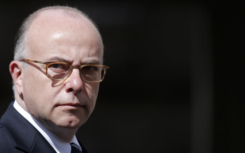 Bernard Cazeneuve va rétablir un contrôle aux frontières pour la COP21