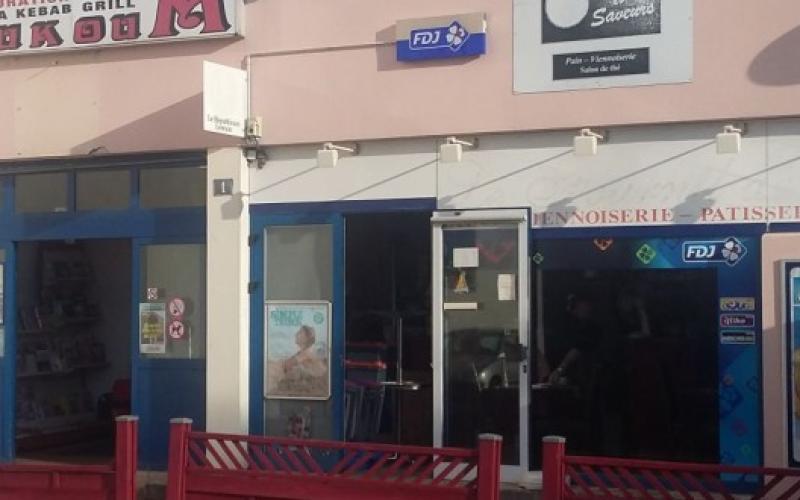 Casse à la voiture-bélier à Metz 