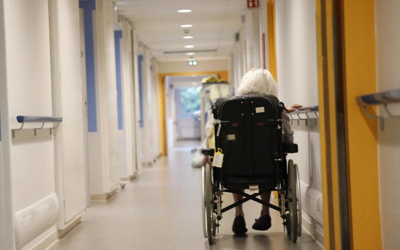 Coronavirus : Un droit de visite pour les familles dans les Ehpad, à partir d'aujourd'hui