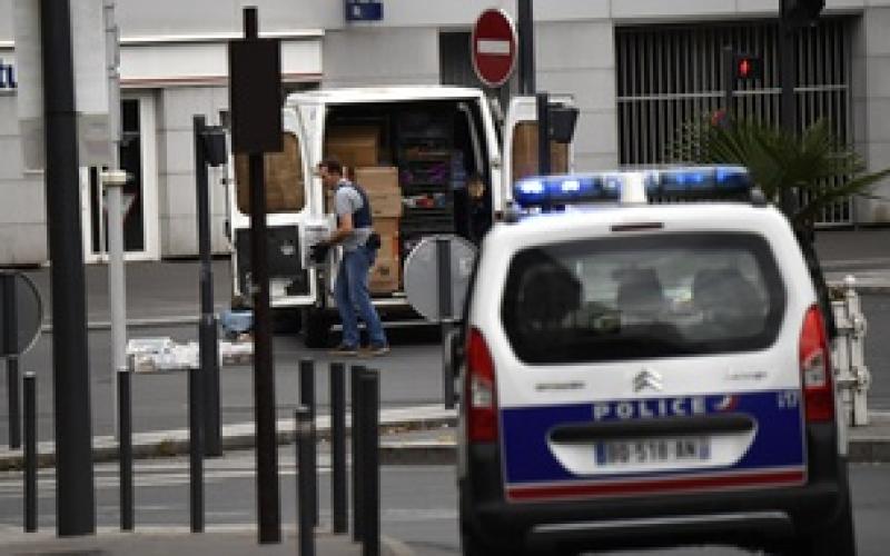 Dix jeunes arrêtés après avoir voulu attaquer des politiques et des mosquées