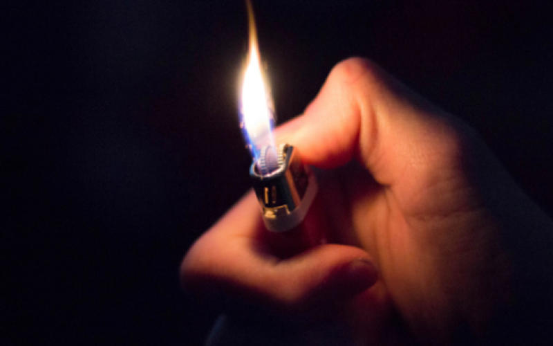 Facebook: le "Fire Challenge", nouveau jeu dangereux des internautes