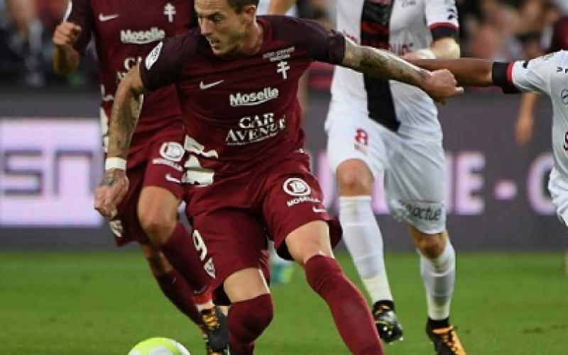 FC Metz : sans surprise, Nolan Roux qui les bords de la Moselle