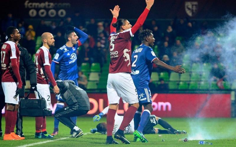 FC METZ : un homme en garde à vue après les jets de pétards lors de la rencontre avec l'OL