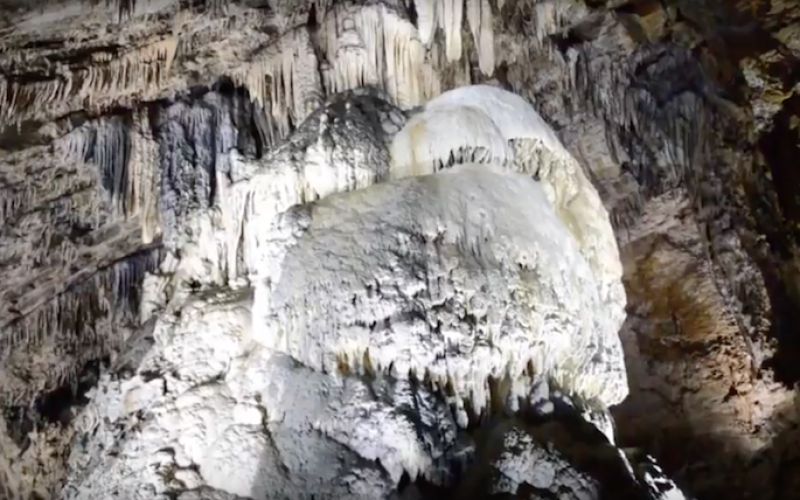 Grottes de Han : un nouvel éclairage LED et un nouveau spectacle de mapping vidéo !!