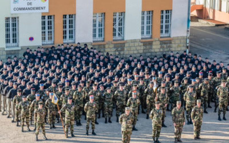 Isère : le conducteur d'une voiture fonce sur des militaires