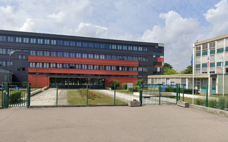 Jets de pétards et fumigènes devant un lycée de Thionville : plusieurs gardes à vue