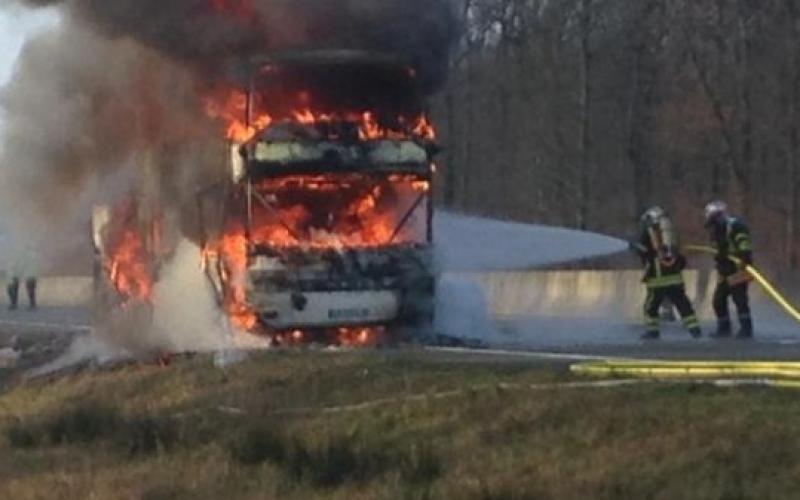 Kanfen : grosse pagaille après l'incendie d'un bus sur l'A31