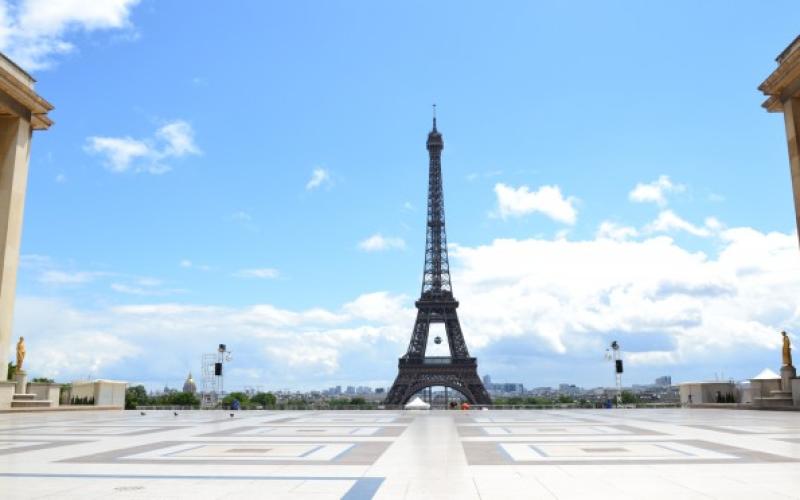 La place trocadéro évacuée après une alerte