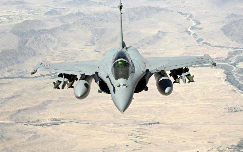 La signature pour la vente des "Rafale" au Qatar est officielle