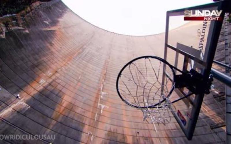 Le panier de basket le plus élevé