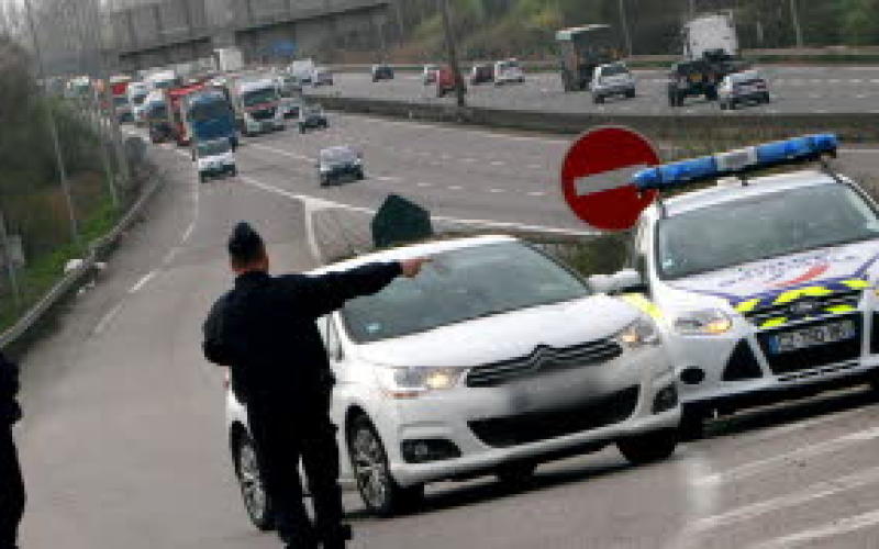 Les CRS traquent les vols de voiture et le trafic de pièces détachées en Lorraine