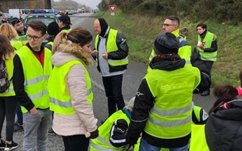 Les gilets jaunes ne désarment pas !