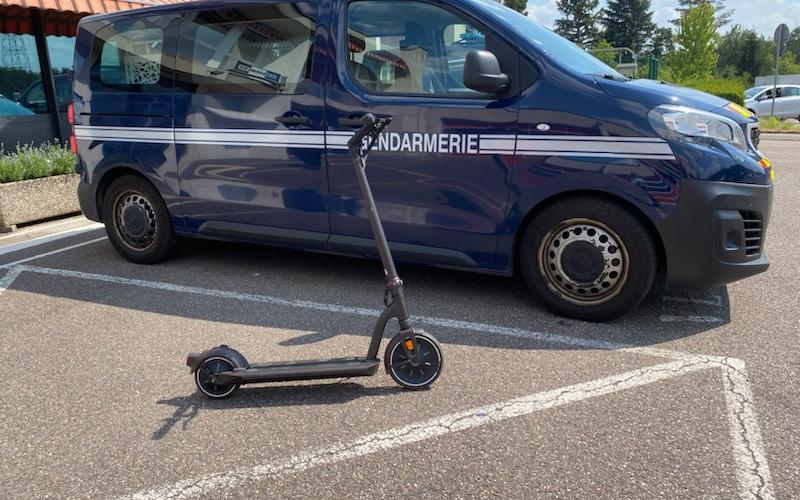 Longeville-lès-Saint-Avold : un homme ivre et en trottinette, arrêté sur l'A4