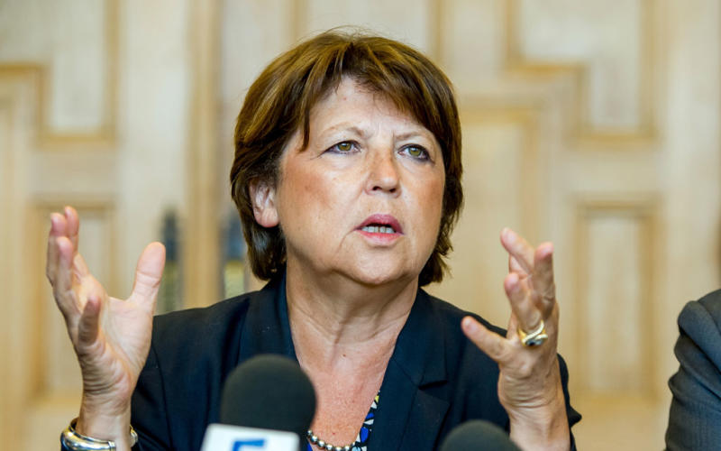 Martine Aubry charge le président Hollande et son gouvernement