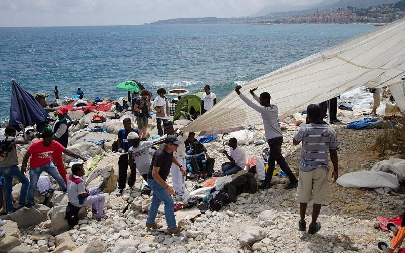 Migrants: le camp de Vintimille évacué en Italie
