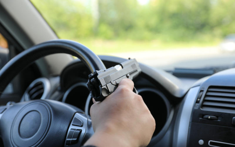 Moselle : il braque le "maître chanteur" de son escort-girl