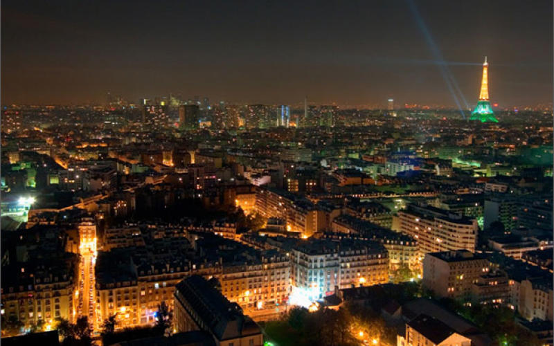 Paris de nouveau survolé par des drones
