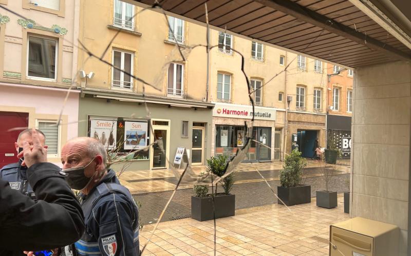 Thionville : la permanence d’Isabelle Rauch, députée LREM, caillassée