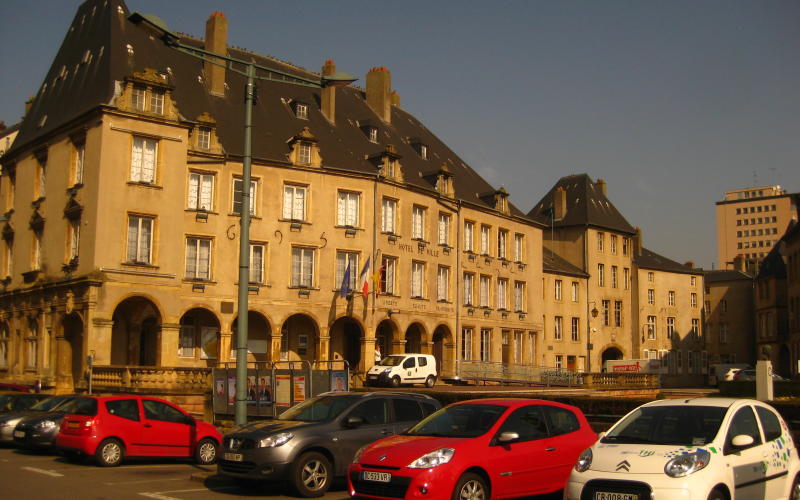 Thionville : La Place du Marché rebaptisée Place Anne-Grommerch ne fait pas l'unanimité