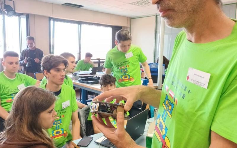 Thionville : un robot européen sort de la Briquerie