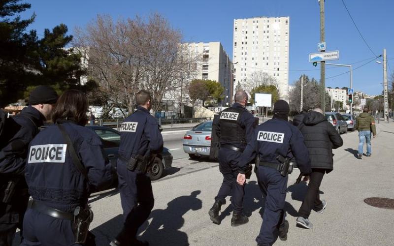 Tirs de kalachnikov à Marseille : l'enquête se poursuit