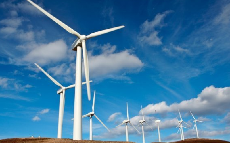 Une éolienne de 12  mètres de hauteur arrive à Metz-Magny