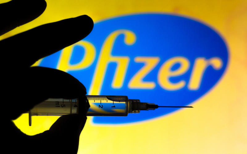 Vaccin Pfizer : l’UE va acheter 100 millions de doses supplémentaires