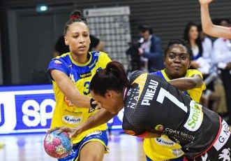  17ème victoire de rang en championnat pour les Dragonnes !