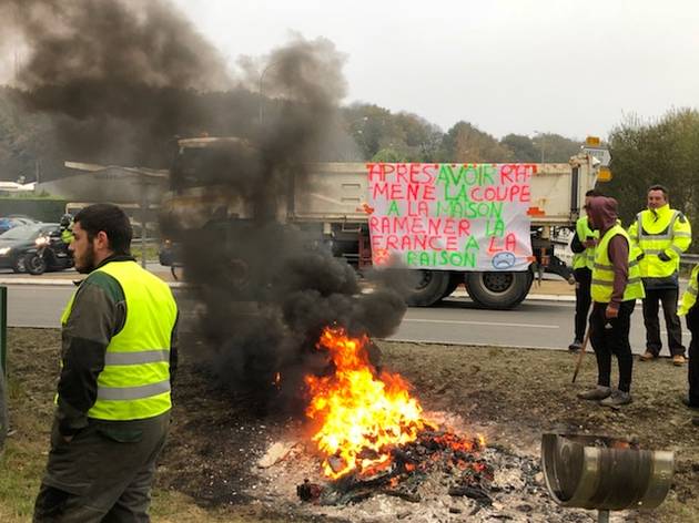 A l'aube de l'acte 11 des Gilets jaunes, la mobilisation sur les ronds-points réduit