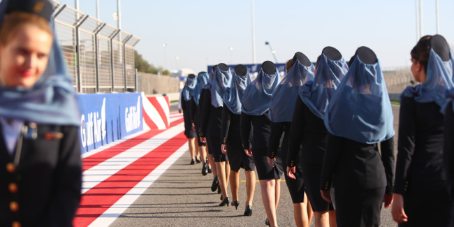 Air France : les hôtesses refusent de porter le voile