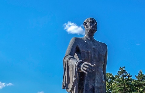 Amnéville conservera finalement sa statue du Général de Gaulle