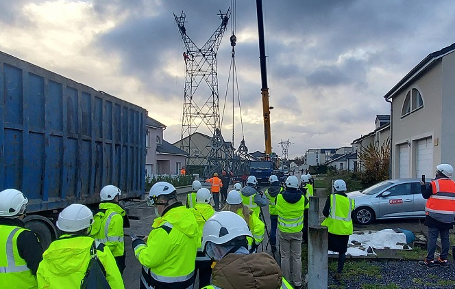 Amnéville : le démontage des lignes haute tension a démarré