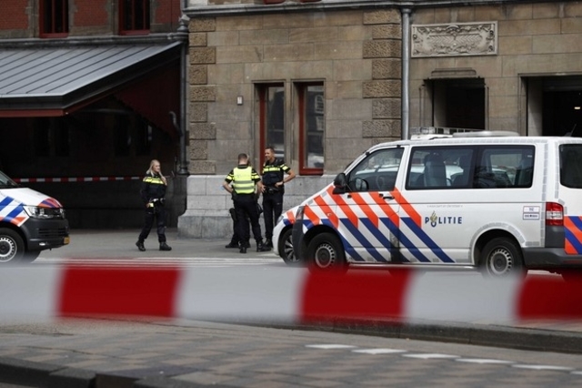 Attentat déjoué aux Pays-Bas: sept suspects arrêtés