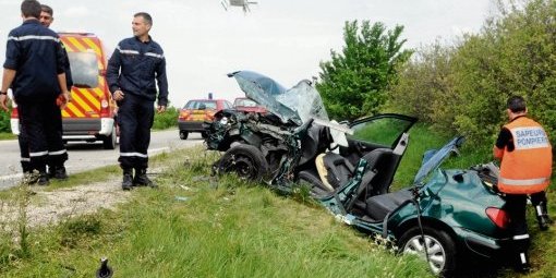 Audun-le-Tiche : Deux blessés graves dans un choc frontal