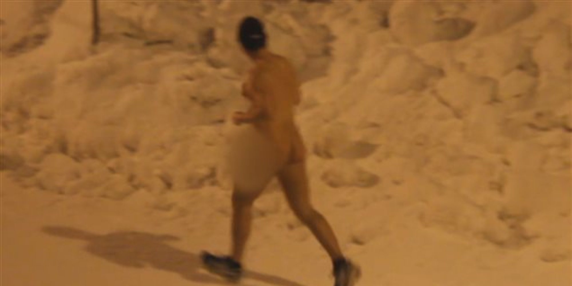 Avis de recherche : le joggeur nu québécois