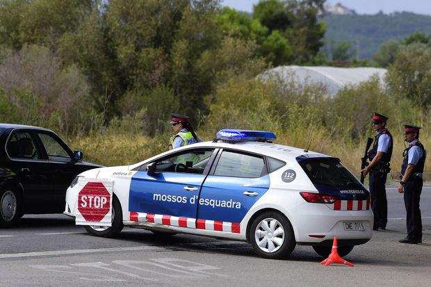 Barcelone : Des hommes toujours recherchés et des attentats à la bombe évités