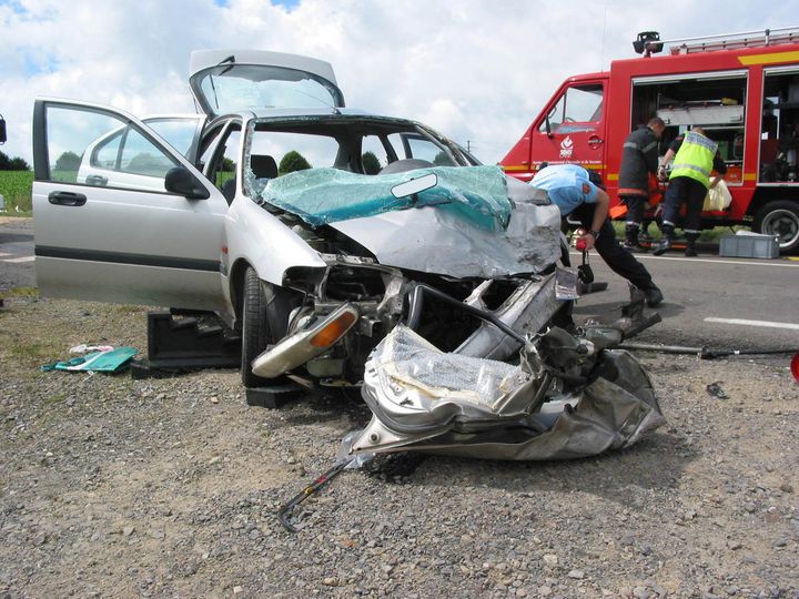 Bousse : une jeune femme meurt sur la route