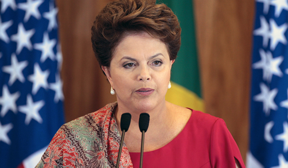 Brésil : Dilma Rousseff rempile pour 4 ans