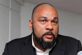 Dieudonné placé en garde à vue pour apologie du terrorisme