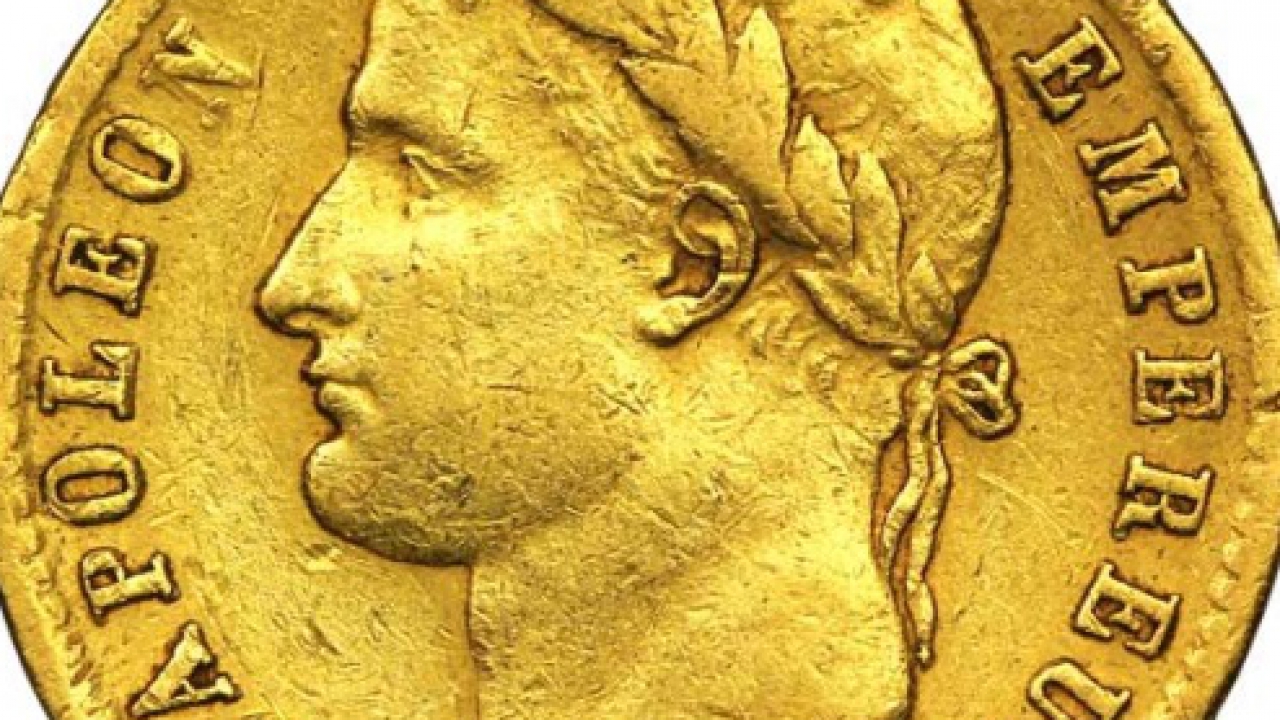 Elle paie son pain avec des Napoléon d'or