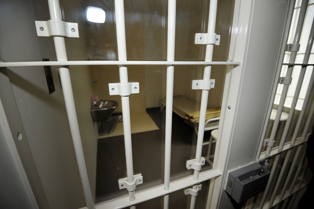 Epinal : 14 ans, enceinte et en prison