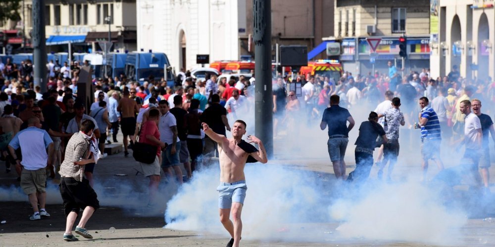 EURO 2016 : violences à Marseille, à quoi sont-elles dues ?