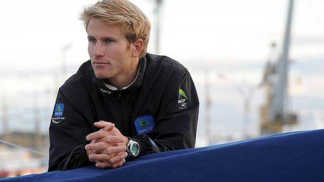 François Gabart dynamite le record du tour du monde en solitaire à la voile