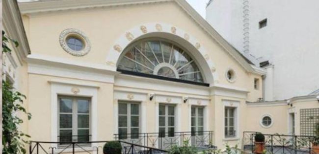 Gérard Depardieu envisage de donner son hôtel particulier